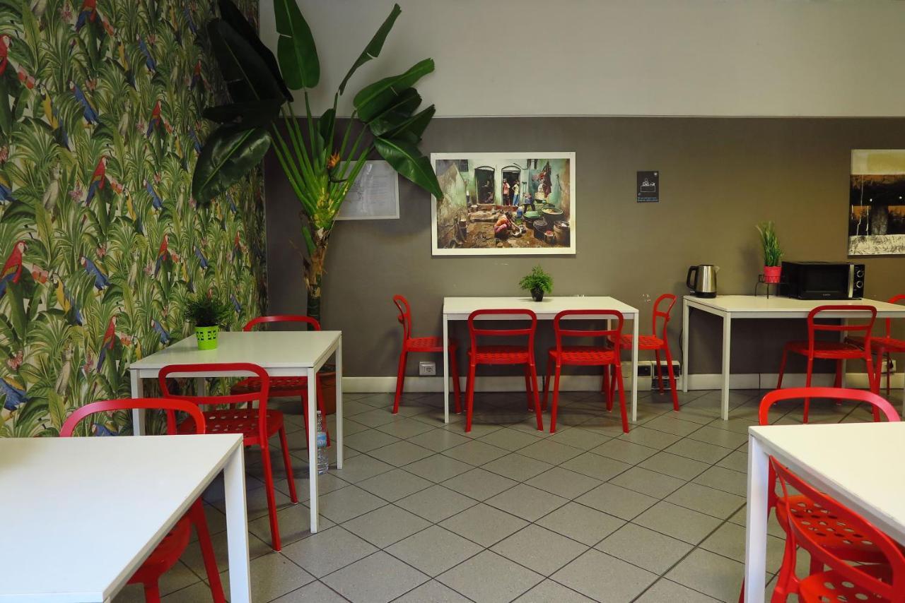 Koala Hostel Milano Eksteriør bilde
